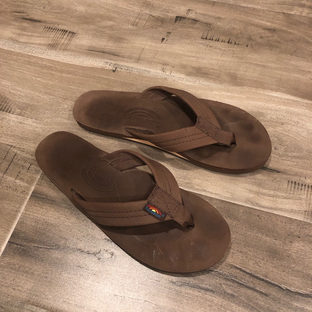 Rainbow Sandals, Size M